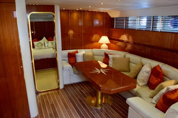 Yacht rental in Miami 78' Leopard