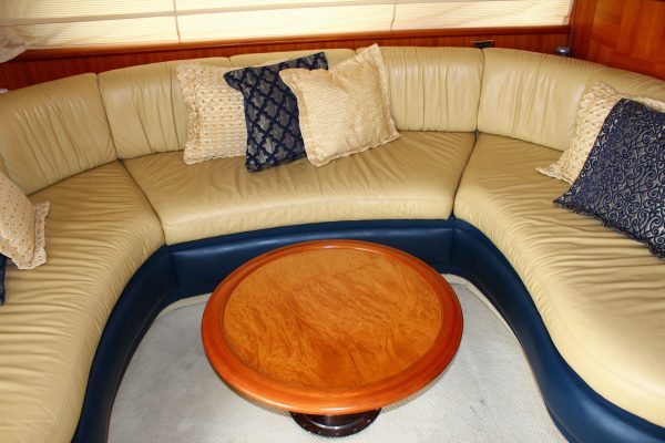 62S’ Azimut yacht rental Miami