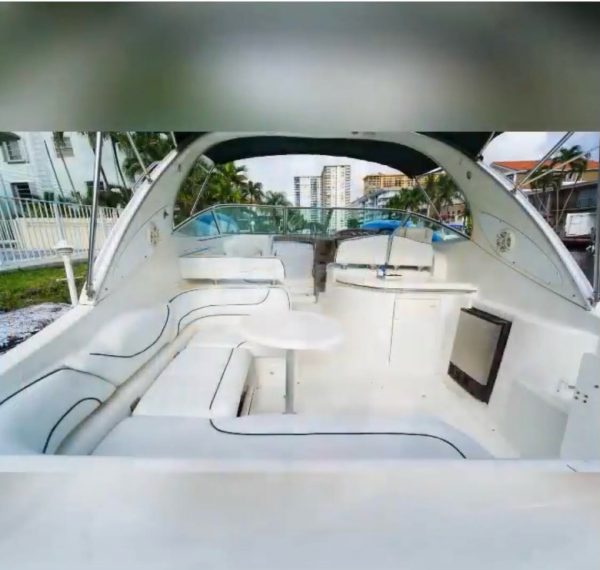 Miami yacht rental 35' Maxum 3500